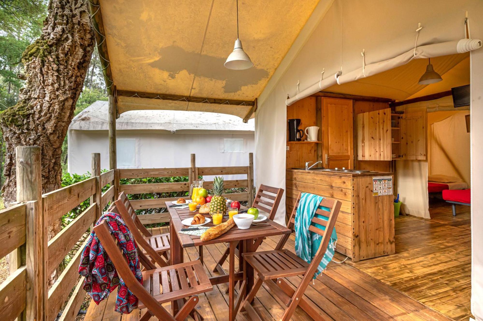 Camping-Village Vacances Les Deux Etangs Сеньос Экстерьер фото
